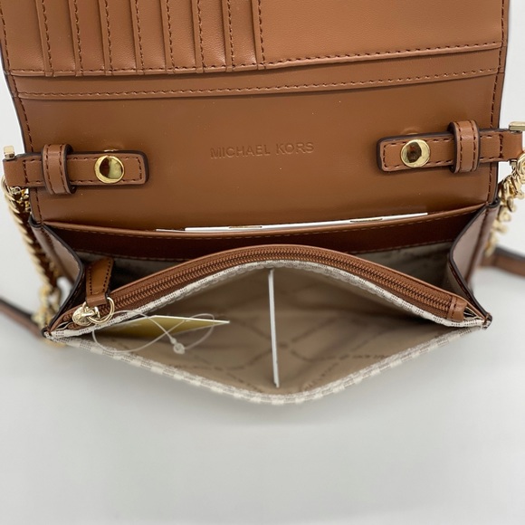 Michael Kors MD MF Phone Xbody Bag Vanilla - Picture 13 of 14